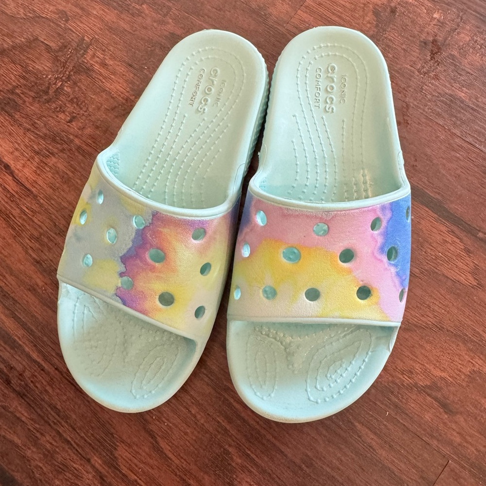 CROCS Blue and Yellow Sandals for Casual Summer Wear